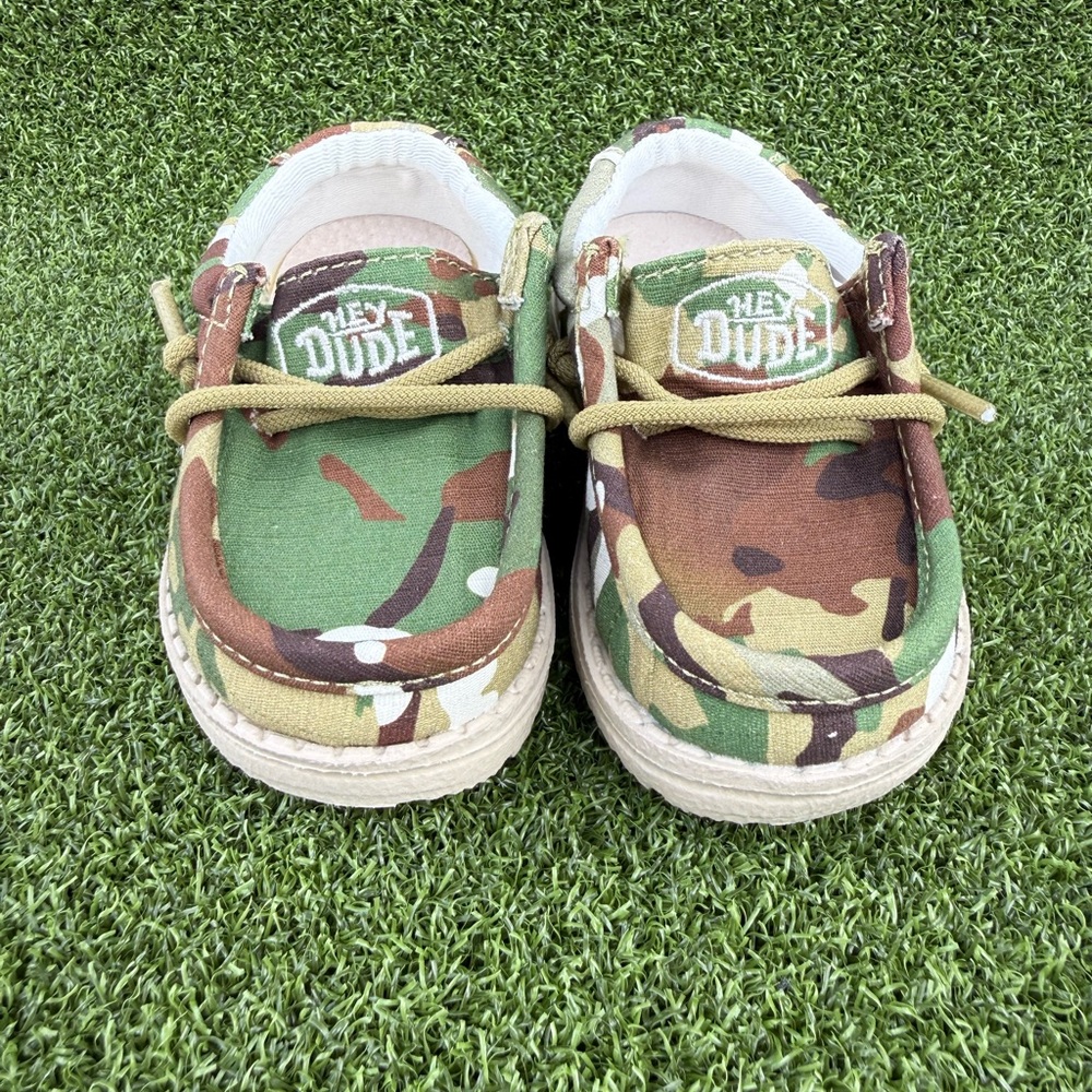 NWOT Hey Dude Camo Shoes